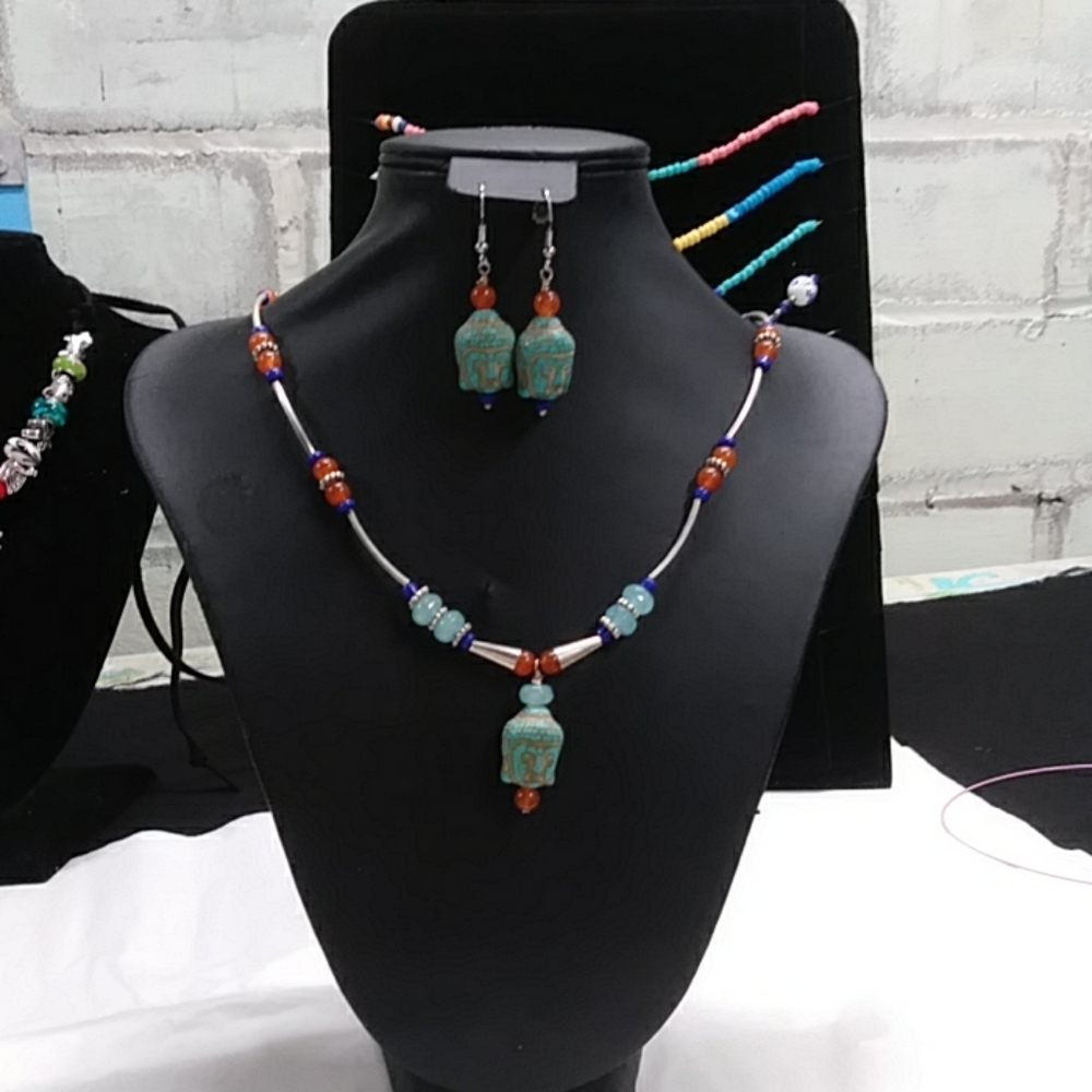 Buda necklace and matching earings